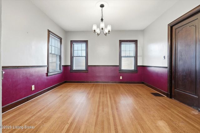 4574 S 3rd St, Louisville, KY 40214