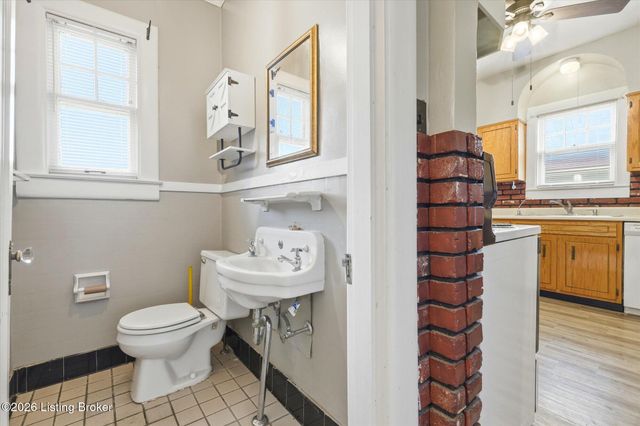 4574 S 3rd St, Louisville, KY 40214