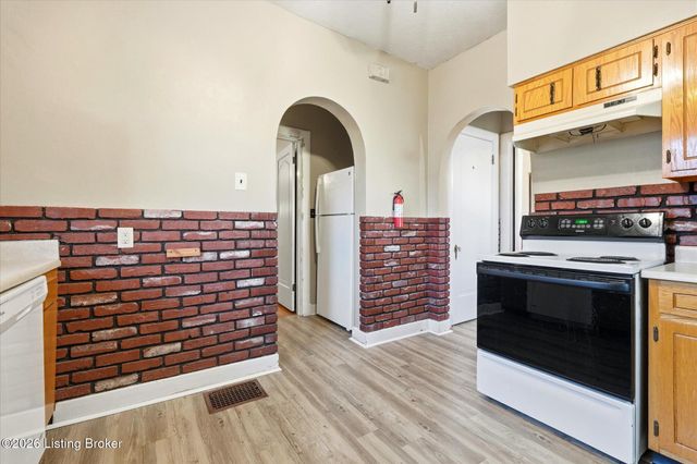 4574 S 3rd St, Louisville, KY 40214