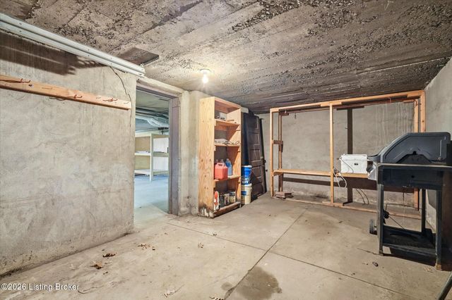 4574 S 3rd St, Louisville, KY 40214