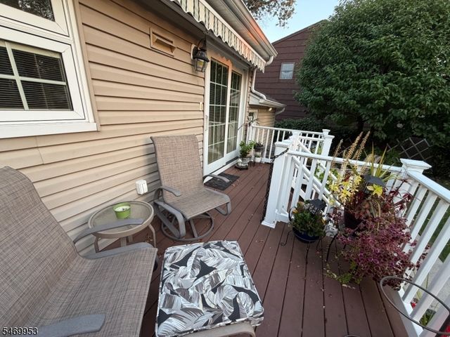 5 Hazel Pl, Fair Lawn Boro, NJ 07410