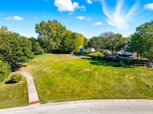 15633 Orlan Brook Drive, Orland Park, IL 60462