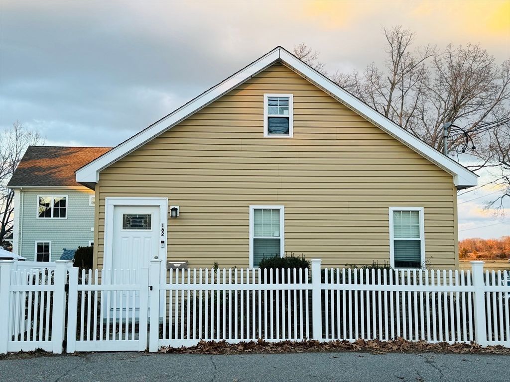 162 Palmer Street, Quincy, MA 02169