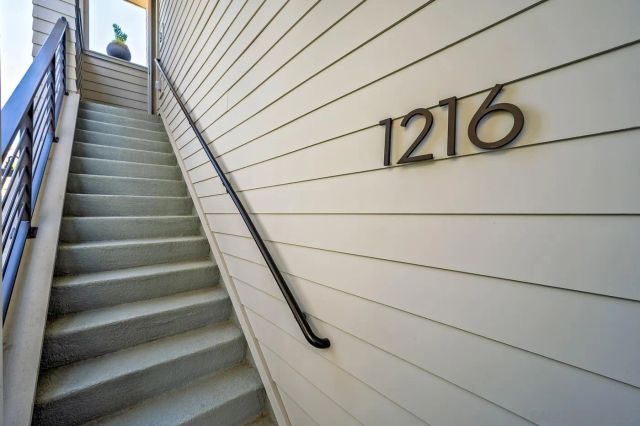 1216 Molara Ln, Encinitas, CA 92024