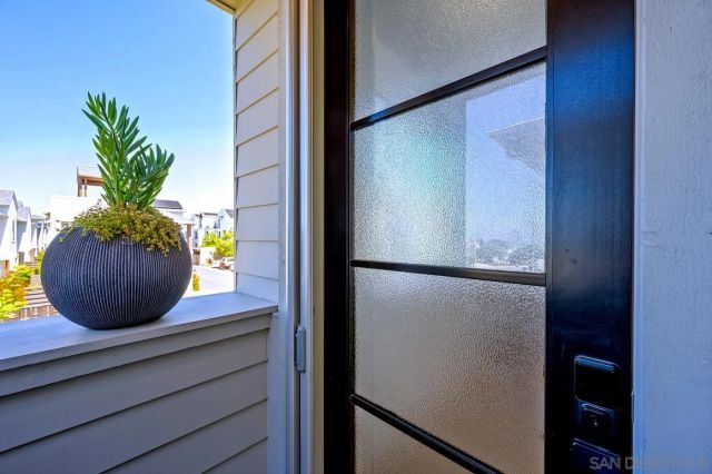 1216 Molara Ln, Encinitas, CA 92024