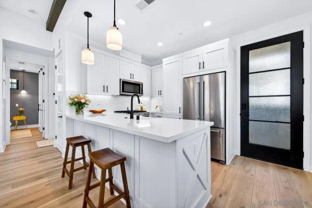 1216 Molara Ln, Encinitas, CA 92024