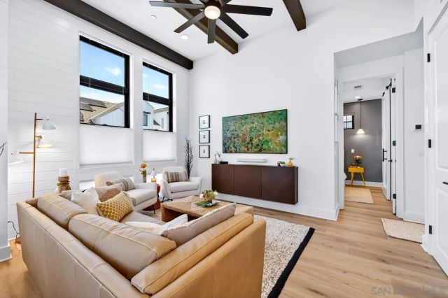 1216 Molara Ln, Encinitas, CA 92024