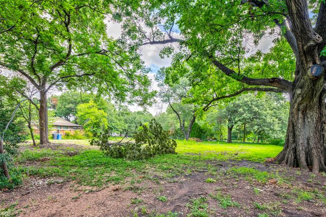 1539 Bella Vista Drive, Dallas, TX 75218