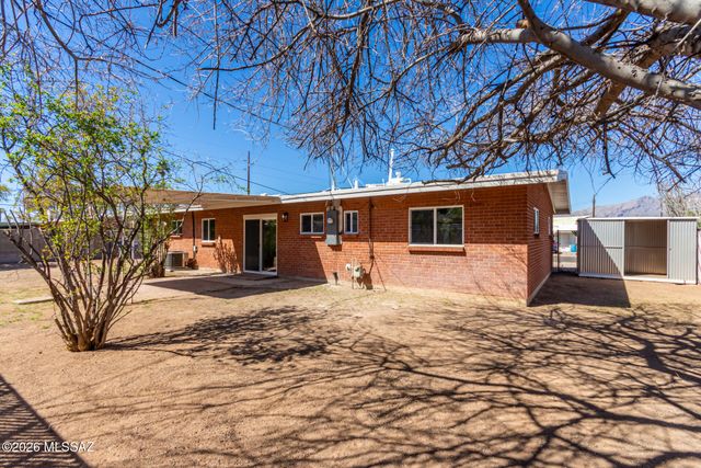 3512 E Gerald Street, Tucson, AZ 85716