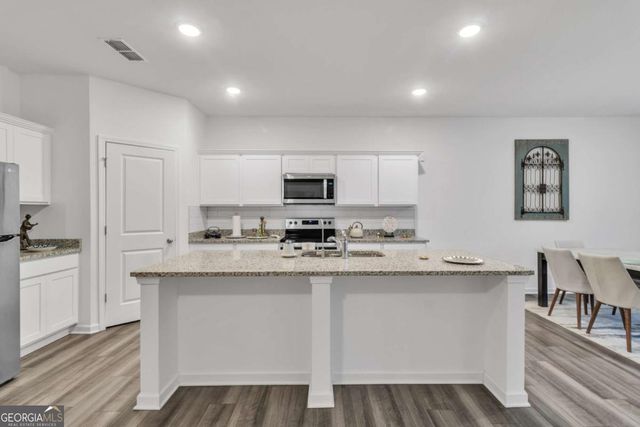 71 Carnaby Street, Winder, GA 30680