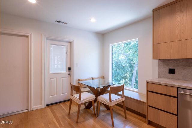 1483 Arroyo View Drive, Pasadena, CA 91103
