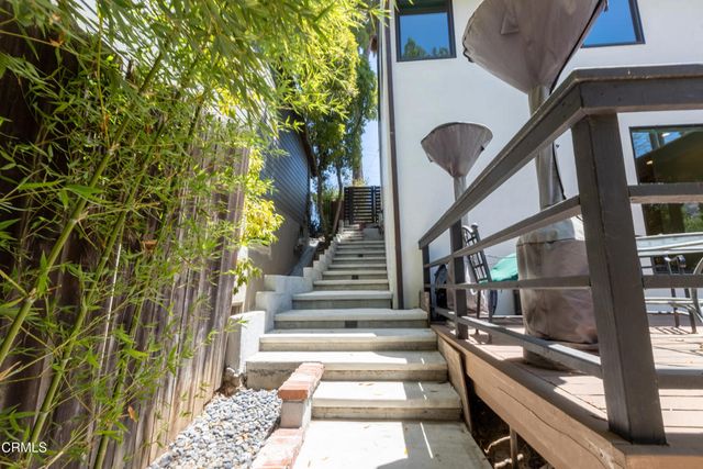 1483 Arroyo View Drive, Pasadena, CA 91103