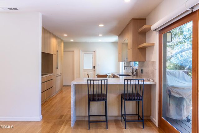 1483 Arroyo View Drive, Pasadena, CA 91103