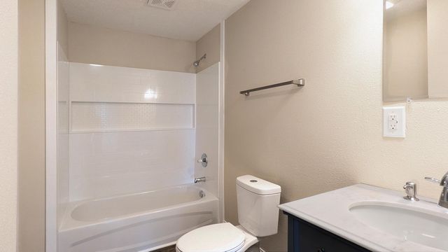 1923 North Campbell Avenue, Springfield, MO 65803