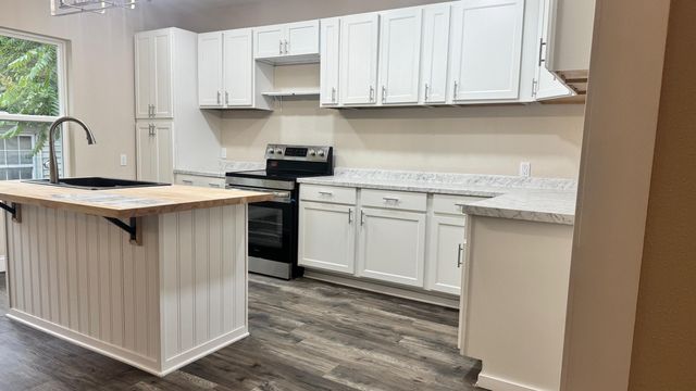 1923 North Campbell Avenue, Springfield, MO 65803