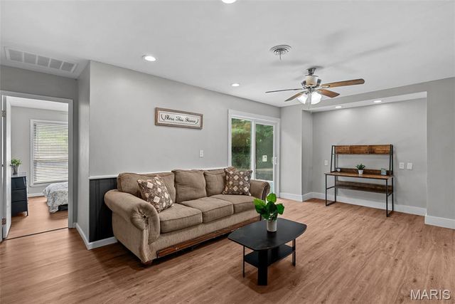 102 Gale Drive, Fairview Heights, IL 62208