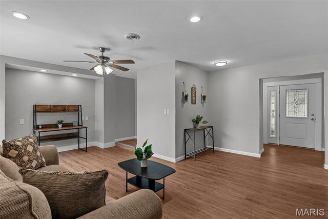 102 Gale Drive, Fairview Heights, IL 62208