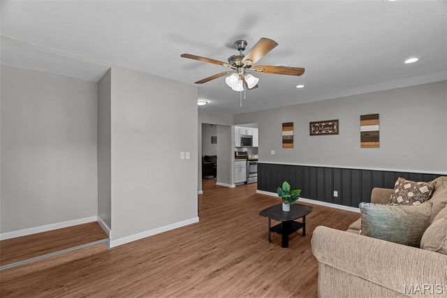 102 Gale Drive, Fairview Heights, IL 62208