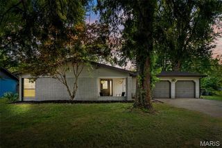 102 Gale Drive, Fairview Heights, IL 62208