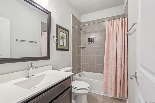 2009 McCullough, San Antonio, TX 78212