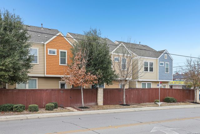 2009 McCullough, San Antonio, TX 78212