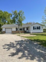 454 E Tyranena Park ROAD, Lake Mills, WI 53551