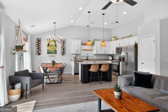 12 Stetson Drive, Savannah, GA 31419