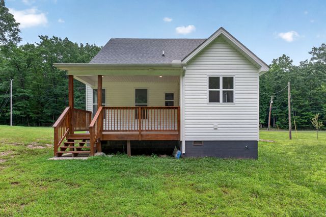 1023 W Laurel Way, Monterey, TN 38574