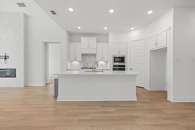 9211 Fury Landing Lane, Tomball, TX 77375