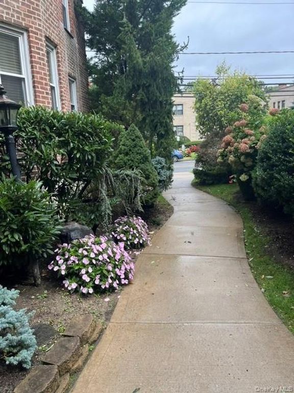 291 Cedarhurst Avenue K4, Cedarhurst, NY 11516 — photo 3