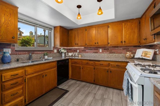8509 Val Vista Drive, Santee, CA 92071