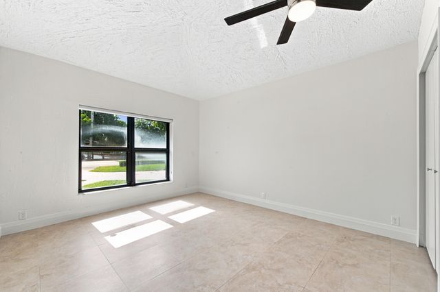 1619 Bayview Drive, Fort Lauderdale, FL 33305