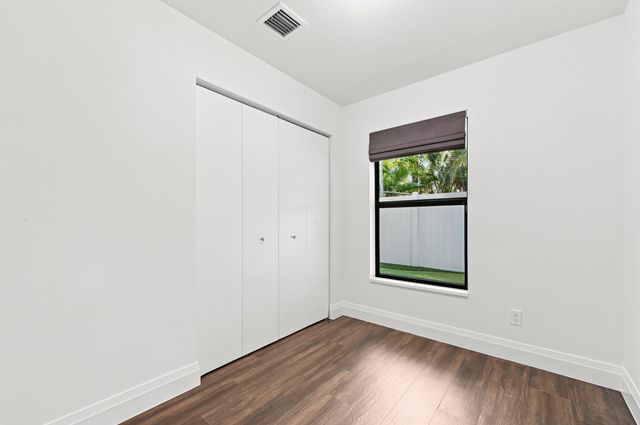 1619 Bayview Drive, Fort Lauderdale, FL 33305