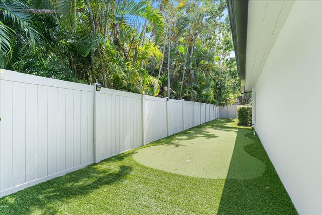 1619 Bayview Drive, Fort Lauderdale, FL 33305