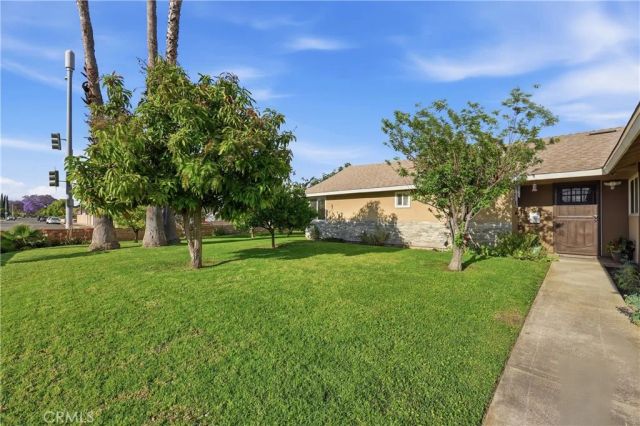 1946 W Broadway, Anaheim, CA 92804