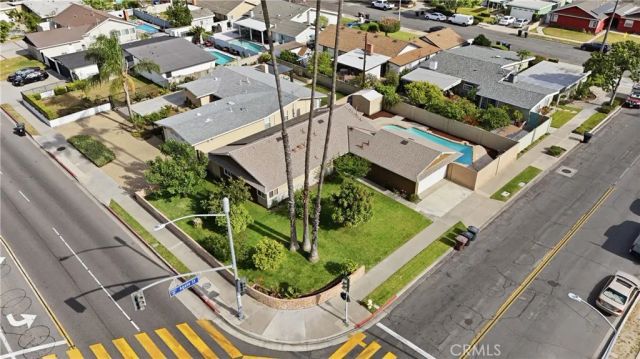 1946 W Broadway, Anaheim, CA 92804