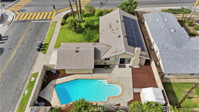 1946 W Broadway, Anaheim, CA 92804