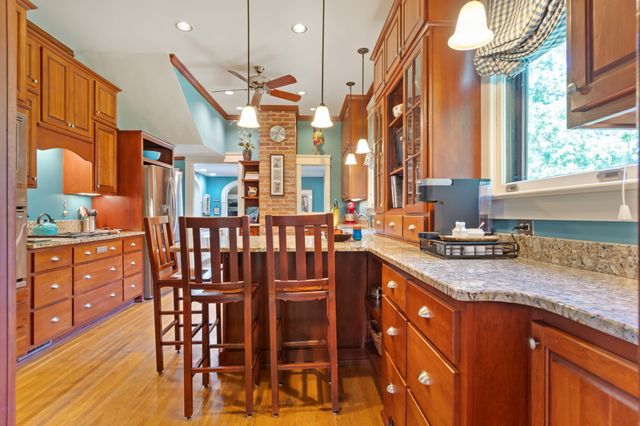 3712 Central Ave, Nashville, TN 37205