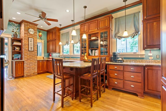 3712 Central Ave, Nashville, TN 37205