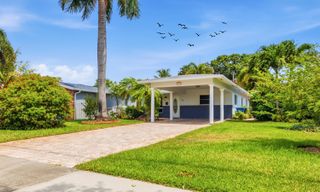 735 NE 34th Court, Oakland Park, FL 33334