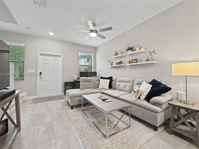 1608 SW 28th St, Fort Lauderdale, FL 33315