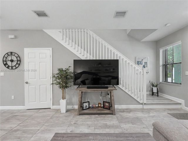 1608 SW 28th St, Fort Lauderdale, FL 33315