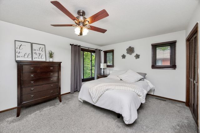 5648 Columbine Drive, Johnston, IA 50131