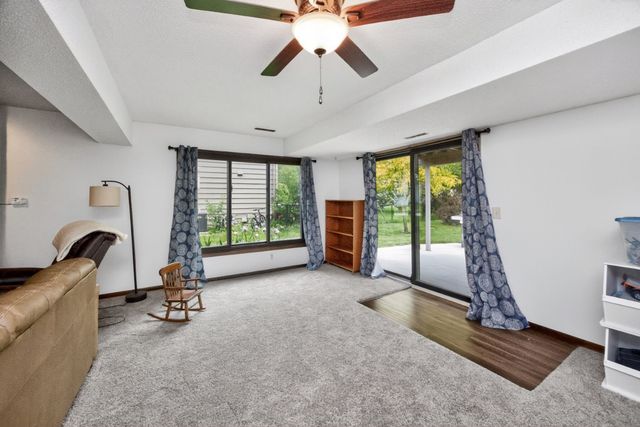 5648 Columbine Drive, Johnston, IA 50131