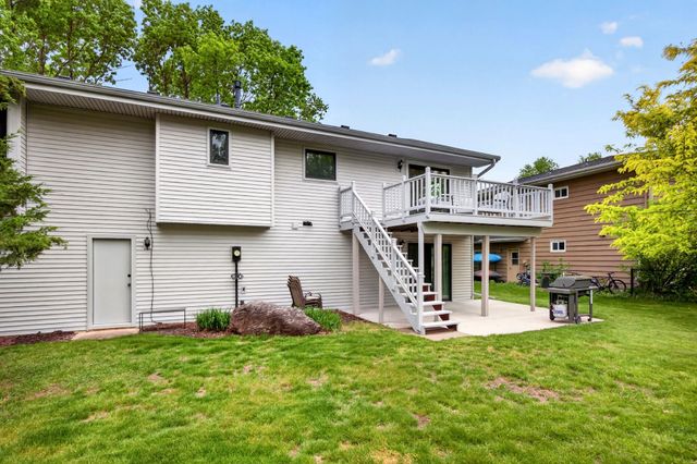 5648 Columbine Drive, Johnston, IA 50131