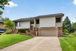 5648 Columbine Drive, Johnston, IA 50131