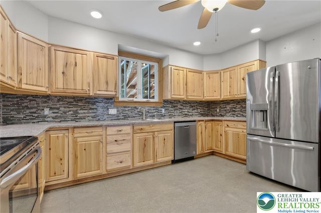 43 East Phillips Street, Coaldale Boro, PA 18218