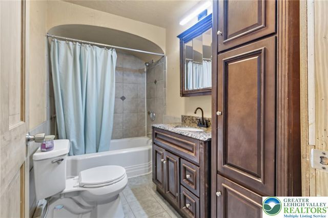 43 East Phillips Street, Coaldale Boro, PA 18218