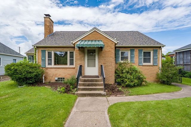2627 9th Street, Moline, IL 61265