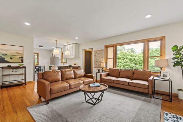 2627 9th Street, Moline, IL 61265